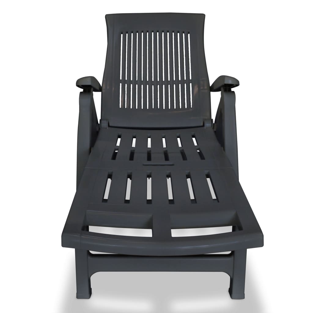 Langer Stuhl mit anthrazitischer Plastikfußstütze