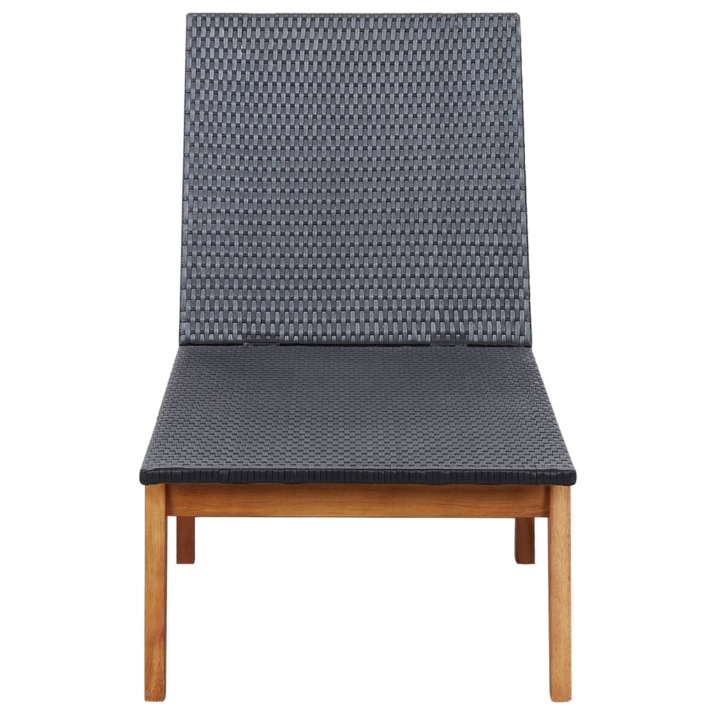 Lounge in resina intrecciata e sedia in legno acacia solida