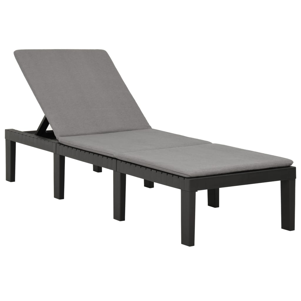 Long chair with anthracite plastic cushion